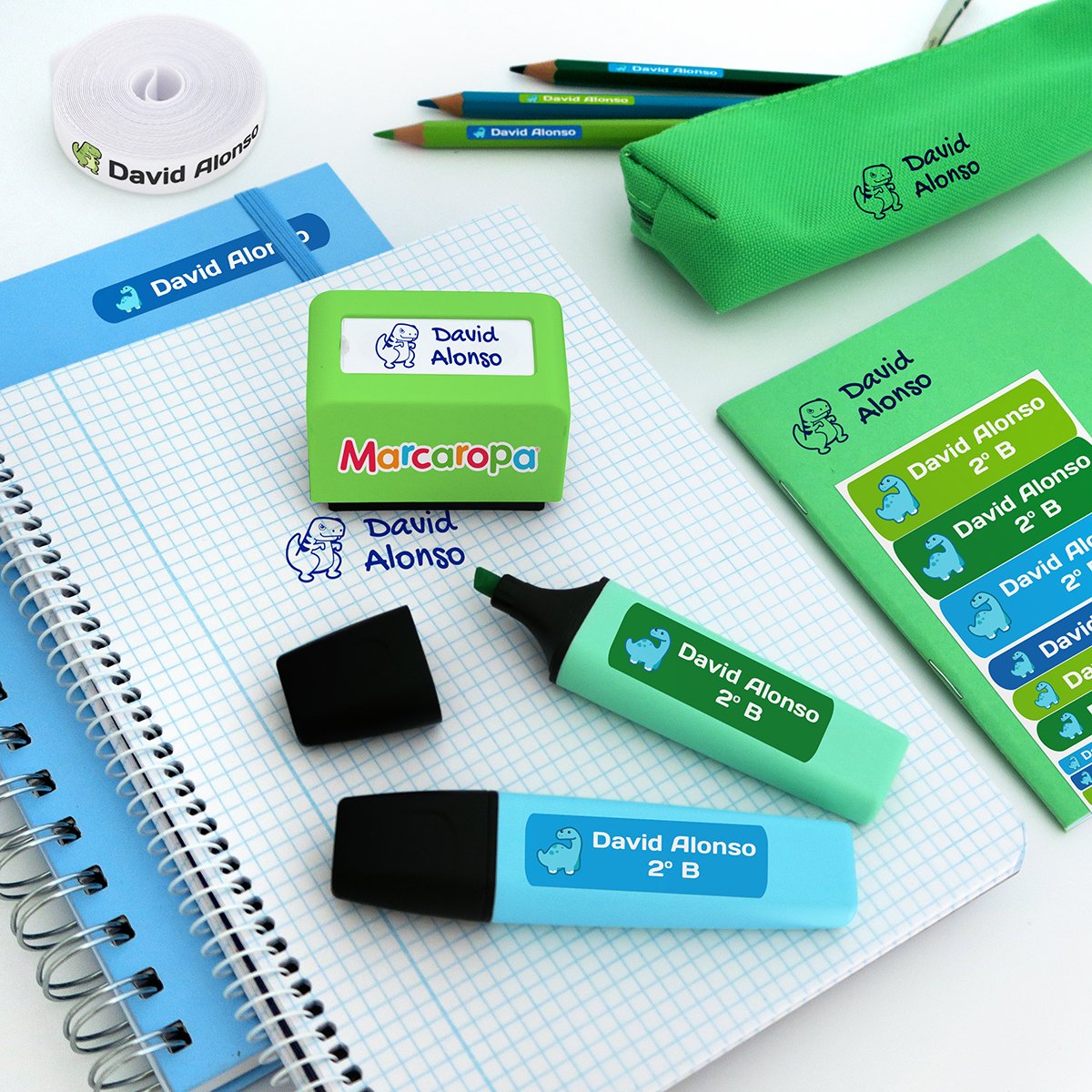 marcaropa's tweet photo. Todo lo que necesitas para preparar la Vuelta al Cole. Etiquetas personalizadas, sellos para ropa y objetos, adhesivos para identificar el material escolar. Todos los productos 100% personalizarles con envío gratuito. #vueltaalcole #etiquetaspersonalizadas #sellospersonalizados https://t.co/hJcGUdQXnd