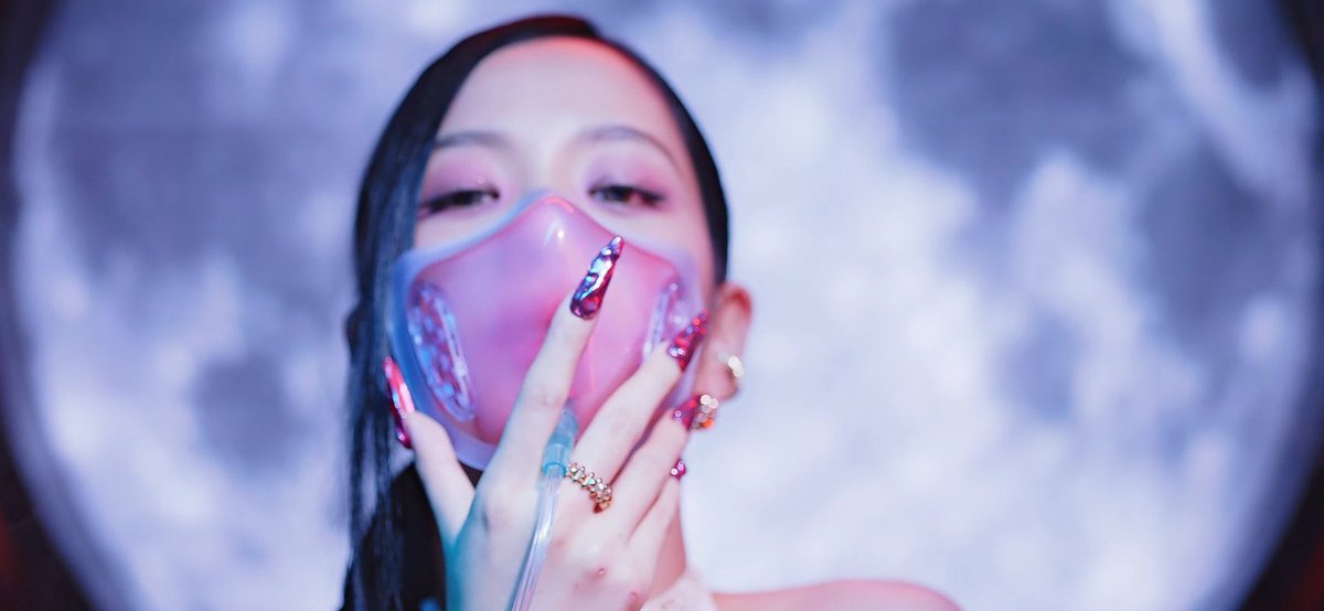 timlovepinks's tweet photo. “I BRING THE PAIN LIKE” 

PINK VENOM MV TEASER
#BLACKPIINK @BLACKPINK https://t.co/K6dX6aS1Oz