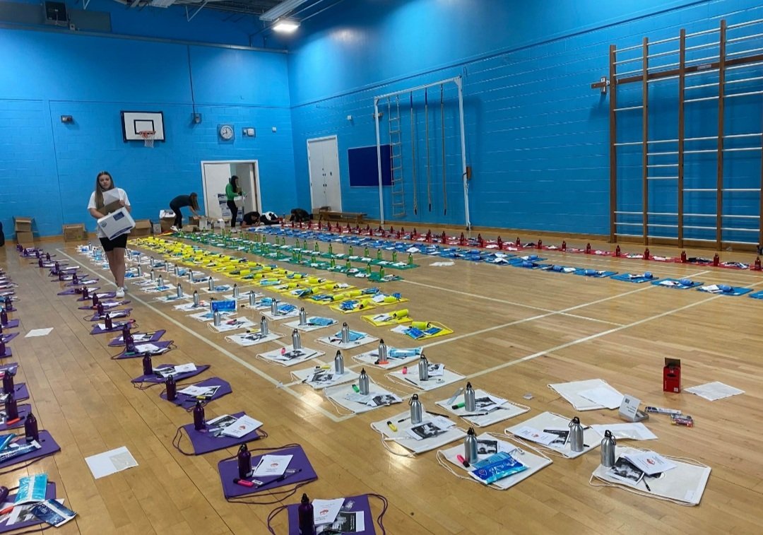 S1 STARTER BAGS 🎒🔵⚪⚫

All new S1 pupils will receive a PE House Bag on arrival which will be a perfect starter kit for life at <a href="/BishopbriggsAC/">Bishopbriggs Academy</a>💥🆕️

PE Bag Contents:
▫️Water Bottle 🍶
▫️Stationery 🖊📏
▫️Library &amp; MH Leaflet 📄
▫️Sanitary Products 💝
▫️And much more... 🔑🛡