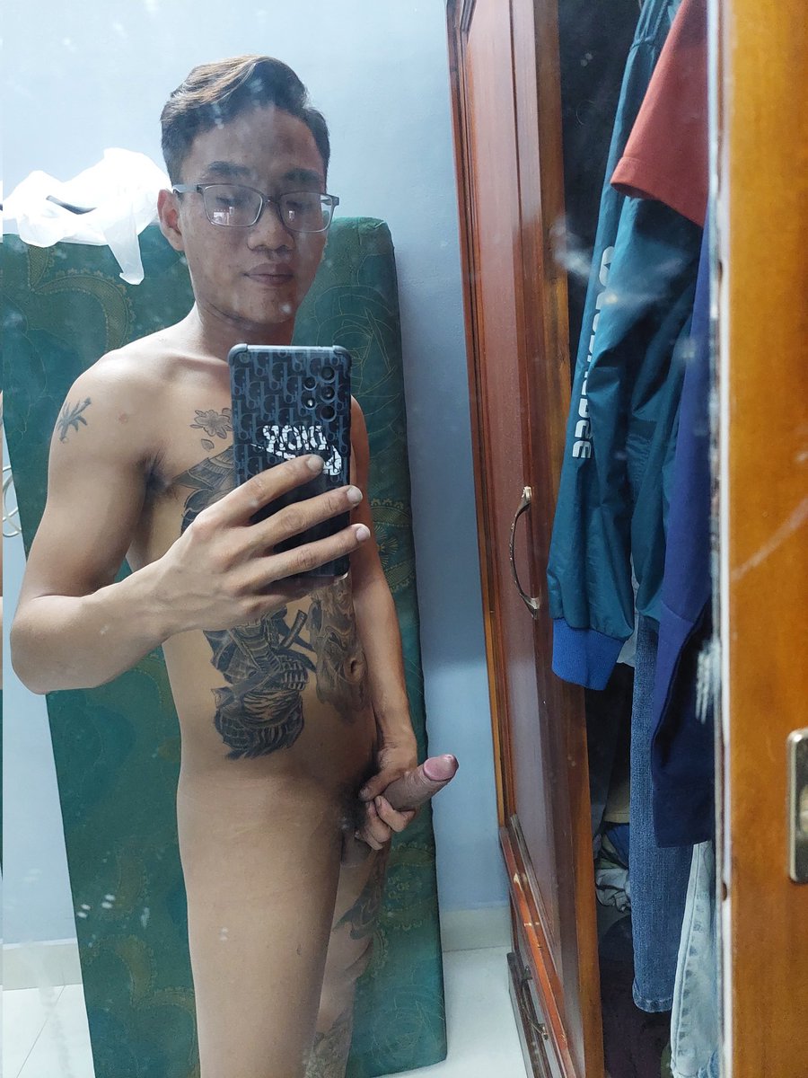 _Cu_Pin_'s tweet photo. @Cogiaothao18 xăm mềnh chút chíu có chịu hôn https://t.co/UYgq3VVKqj