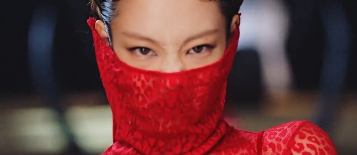 JJpamymathja_'s tweet photo. สังเกต Teaser ของบพ.ดีๆ แอบเห็���ว่าโทนสีของมบ.เหมือนมีที่มาจาก MV เพลง Solo 
เช่น solo เจนนี่ส่วนมากมีสีแดงใน Mv
โรเซ่มีสีโทนเหมือน Mv gone 
ลิซ่ามีโทนสีมาจากเพลง lalisa 
ส่วนฉากของจีซูเป็นสีชมพู ไม่แน่ใน mv เพลงนี้อาจสปอยบางฉากที่อยู่ในโซโล่ของจีซูก็เป็นได้ #PinkVenom #BLACKPINK https://t.co/jyrAv723sX