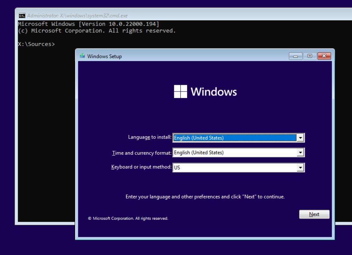 endermanch's tweet image. Did you know that Windows 11 installer still uses the Windows 7 Basic theme? Shame.