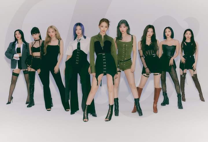 keishakim02's tweet photo. CENTER TZUYUUUU WHSBXBZBDAFDAFAGWGS

#TalkThatTalk #TWICE #talkthattalkconceptphoto https://t.co/rcK9brzZA1