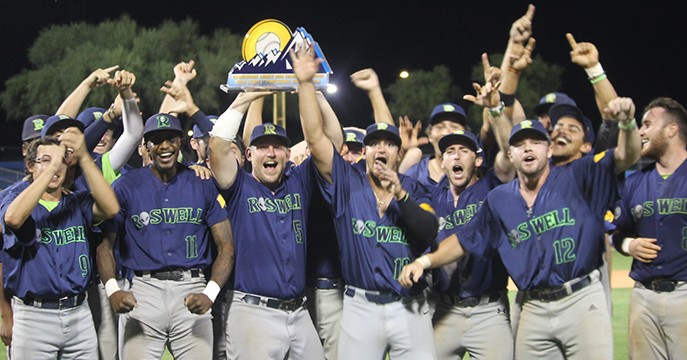 SeeRoswellNM's tweet photo. The Roswell Invaders won their fourth Pecos League championship, and first in seven seasons, with their 5-2 win Monday over the defending champion Tucson Saguaros.

Congratulations to the Invaders on a great season, and make sure to look for Invaders gear at our Visitor Center. https://t.co/UFn4E0ani4