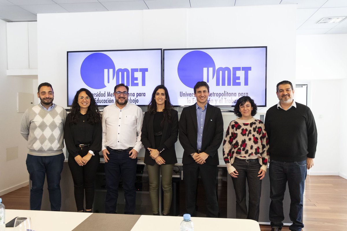 UMETeduar's tweet photo. 🔵 Nuevo convenio entre @UMETeduar y la Asociación Gremial de Computación @AGCArgentina 💻

🤝 Quienes formen parte de la AGC y/o sus familiares directos, tendrán acceso a la oferta académica de nivel universitario, posgrado y de extensión universitaria que ofrece UMET. https://t.co/6QVjGhJajW
