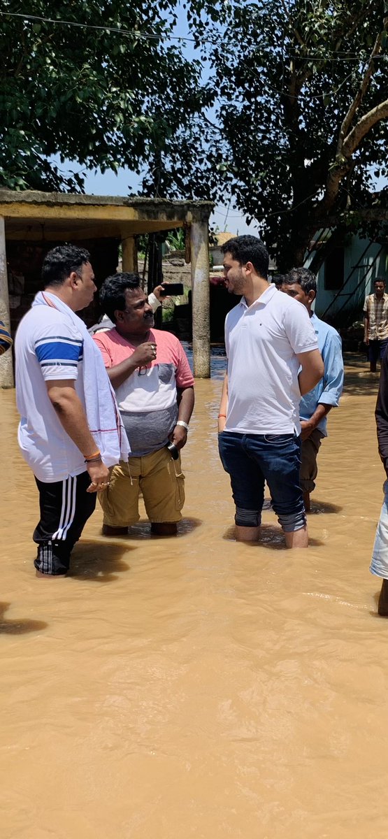 Khitishoas's tweet photo. In the due course of flood management with honourable MLA banki @SRC_Odisha @CuttackDM https://t.co/HSuu9nX2wu