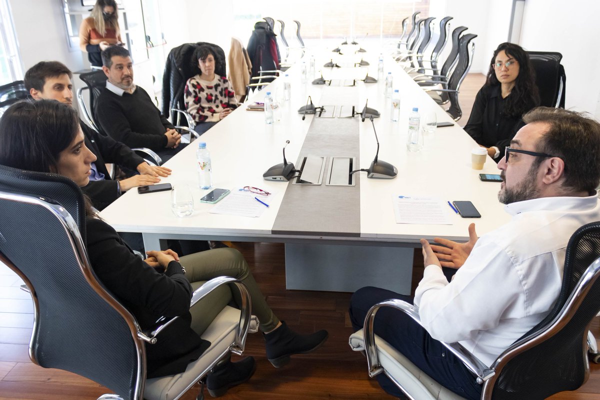 UMETeduar's tweet photo. 🔵 Nuevo convenio entre @UMETeduar y la Asociación Gremial de Computación @AGCArgentina 💻

🤝 Quienes formen parte de la AGC y/o sus familiares directos, tendrán acceso a la oferta académica de nivel universitario, posgrado y de extensión universitaria que ofrece UMET. https://t.co/6QVjGhJajW