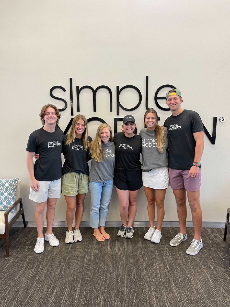 jcplpOU's tweet photo. For our final featured interns, these associates stayed in the OKC metro area and worked with our fantastic partners at OG&amp;E, ⁦@simplemodernco⁩, ⁦@CortadoVentures &amp; ⁦@MidFirst⁩. From energy to entrepreneurship and banking to venture capital, #JCPLP is everywhere! https://t.co/p1kGUv90uk