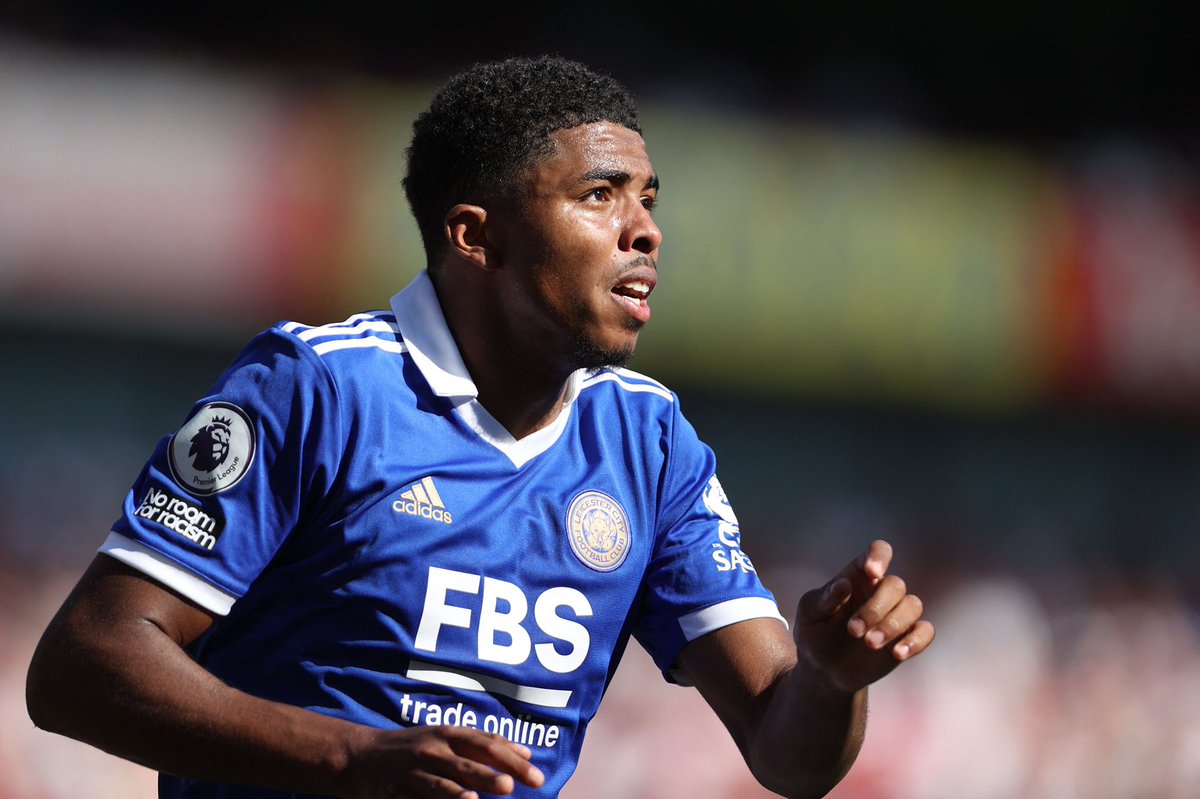 FabrizioRomano's tweet photo. Wesley Fofana has agreed personal terms with Chelsea, so the contract would be ready in case the two clubs find an agreement. 🚨🔵 #CFC

Chelsea are preparing a new bid as they want Fofana as priority target. Leicester insist on their position. Tough one, but still open. https://t.co/DmtCm47M31