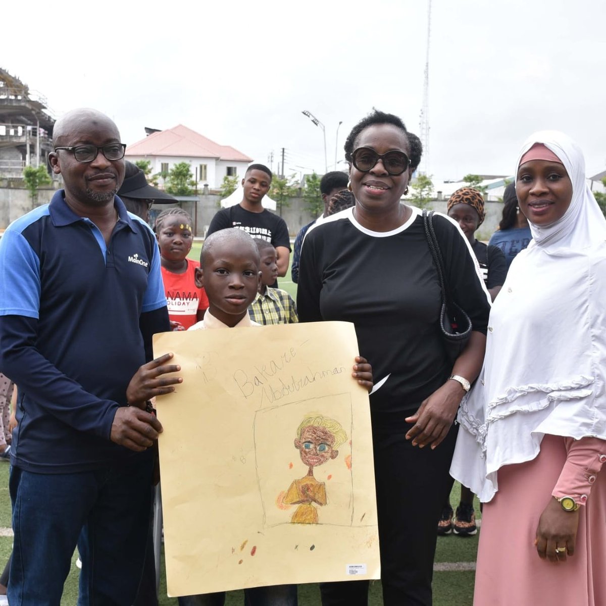 Mainoneservice's tweet photo. The #MainKids weren't left out in the Games!
Here's a snippet of the many creative paintings and drawings from our kids. Seems like we have a Picasso in our midstπ
#MainOne #artwork #M1Games #Terrific https://t.co/XzExET80kP