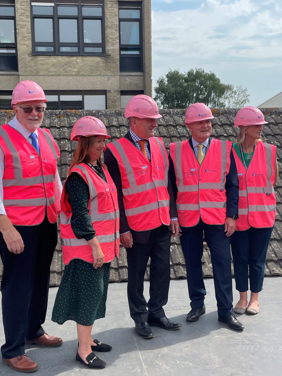 ESNEFT_EFM's tweet photo. Today was the topping out ceremony for the new Breast Care Centre at Ipswich, where the final roof tile was put in place to mark completion of the main construction element of the project. This is such a fantastic achievement by our Capital Team and a milestone to be celebrated! https://t.co/bRWdK2KH8v