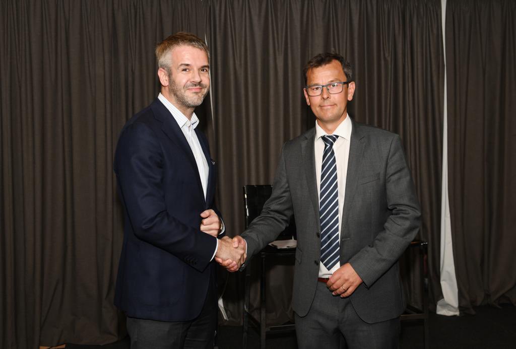 Fletcher4Mayor's tweet image. AIRPORT CRISIS DAY 35
We have seven days left. As to why @olivercoppard must keep @DSA_Airport open click here: facebook.com/10005788903663… #saveDSA #doncasterisgreat