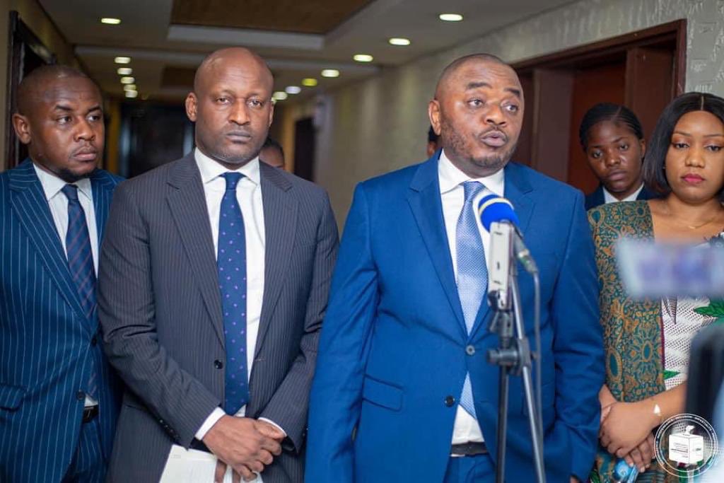 #RDC Conférence de presse du mouvement politique LE CENTRE lundi 22 août 2022 à 10h30 à son siège de la Gombe  : Bilan du Gouvernement ? Justice, État de droit ? Agression de la RDC par le Rwanda et état de Siège ? Élections 2023 ? Nous allons tout dire !