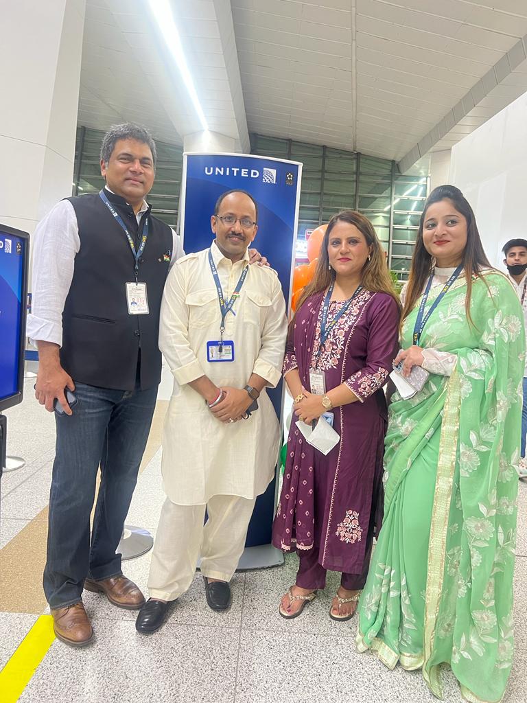 WeAreDEL_United's tweet photo. #TEAMDEL is ready to welcome our customers🙏 #75IndianIndependenceDay @weareunited @Hrsh_rathee @shaz11jan @KhatkarPuneet @RanaKumain2013 https://t.co/af4ZkAAB7T