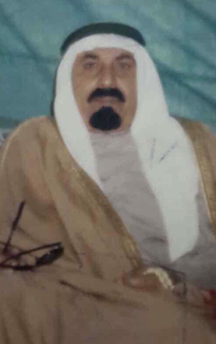 AliAlm7arb's tweet photo. للجيل الجديد :نكتب ليتعرفوا على رجال من الحبلان تركوا ذكر وفعل طيب وكانوا علامه فارقه بوقفتهم مع جماعتهم ومنهم العم عناد المشحن الحبلاني ابو سعود صاحب الايادي البيضاء على كثير من الجماعه خاصه بالتوظيف في نهاية الستينات والسبعينات وسنواتً قريبه ياكثر الان من يذكر ذلك الرجل بالخير https://t.co/tdHc6FjFlQ