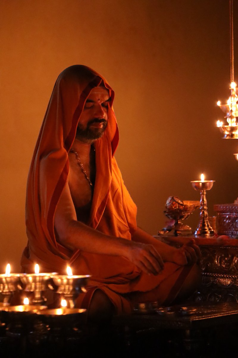 ShankaraPeetha's tweet photo. ಗುರುಕುಲ~ಚಾತುರ್ಮಾಸ್ಯ - ದಿನ 35

16-08-2022

#Gurukula_Chaturmasya
#ಗುರುಕುಲ_ಚಾತುರ್ಮಾಸ್ಯ https://t.co/RZB4VUe9sw