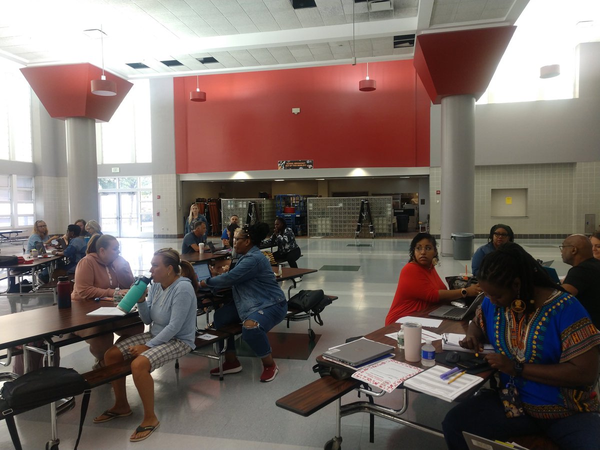 RhondaNeal100's tweet photo. Day 2 WFA's Summer Institute: iReady Moves, Plans and Next Steps. #GoodData #Plan4Success #4DX 🐾 🌞 @rm515151 @RCSDNYS https://t.co/X6D6nxe9ez
