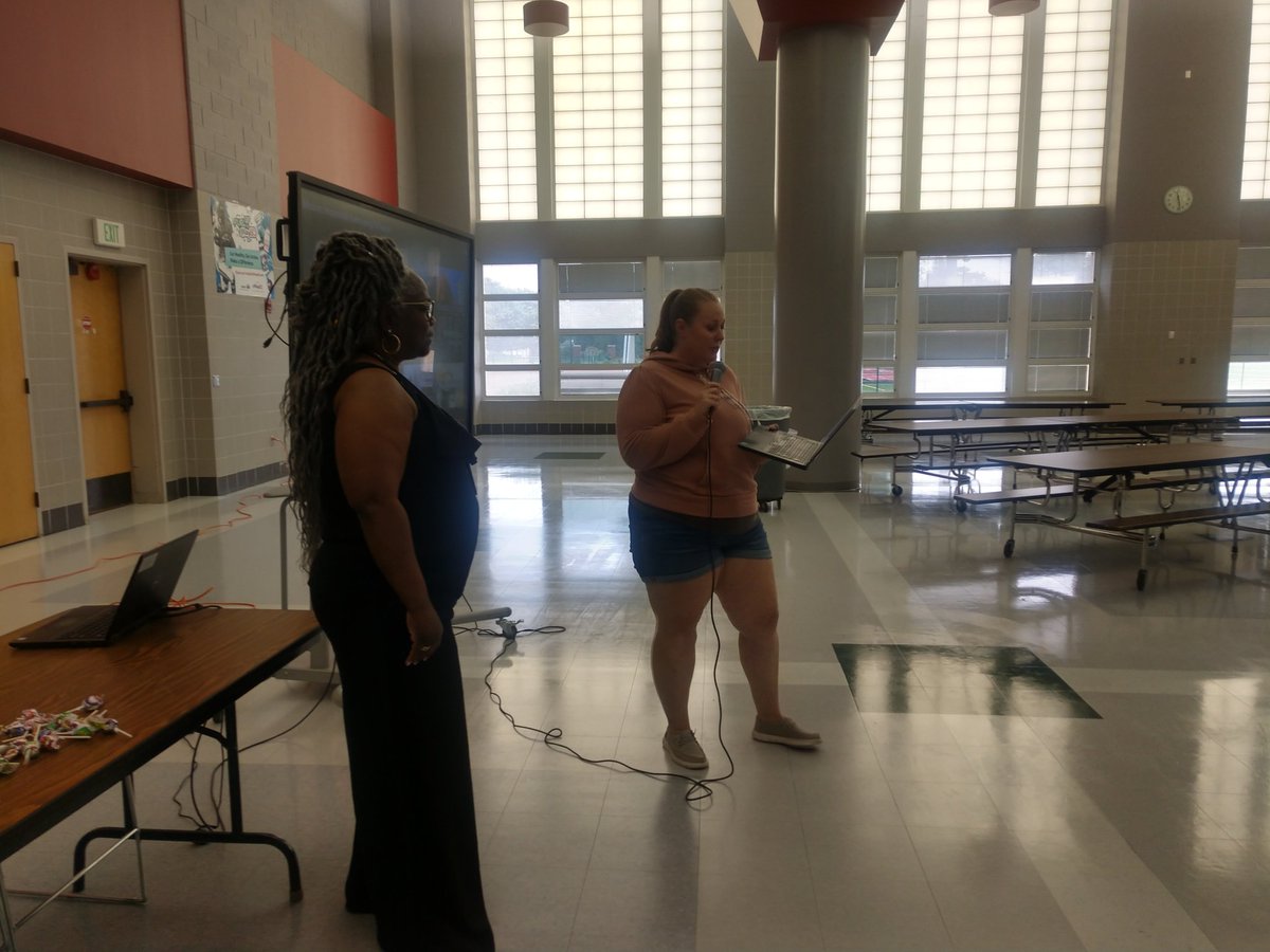 RhondaNeal100's tweet photo. Day 2 WFA's Summer Institute: iReady Moves, Plans and Next Steps. #GoodData #Plan4Success #4DX 🐾 🌞 @rm515151 @RCSDNYS https://t.co/X6D6nxe9ez