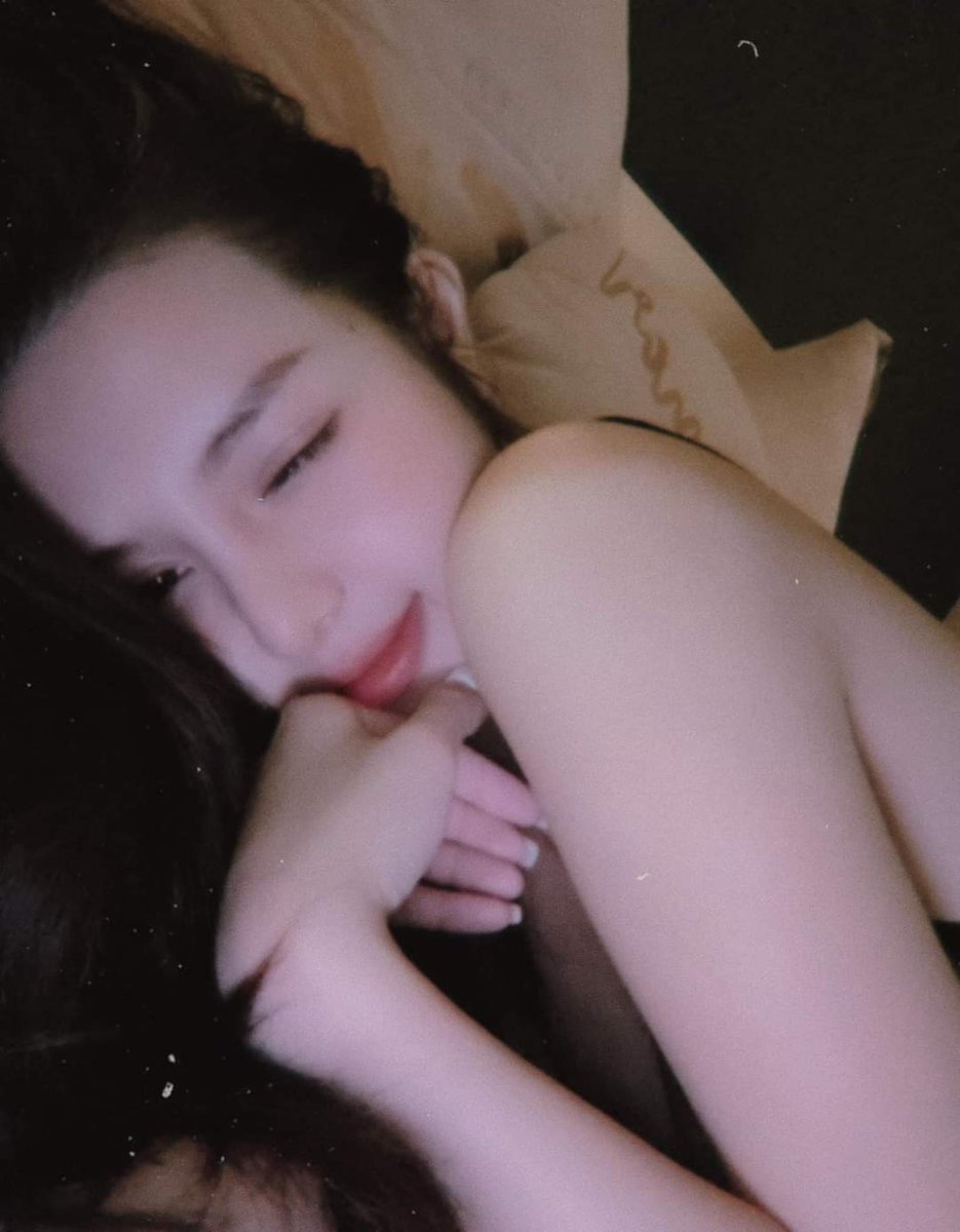 KimChi2xx's tweet photo. A nào qua đút cu vào lòn e đi https://t.co/qUyUuEiHTF