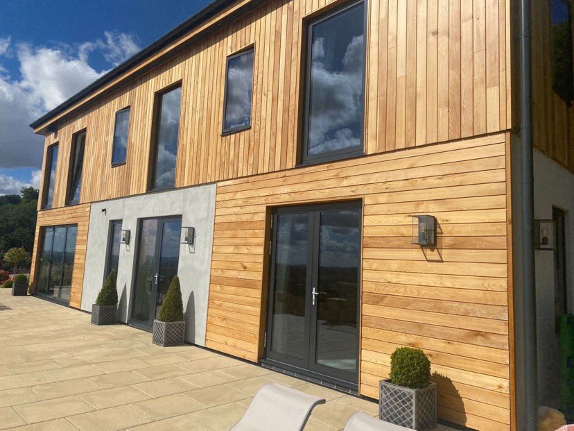 RecruiterBlakey's tweet photo. Last weekend the developer link celebrated a brilliant H1 by taking the team, partners and kids to a @Sleeps12 house in Devon

Great to spend some time with the team outside of work and celebrate how far we've come since starting 2 years ago this week 🎂

Thank you for coming! https://t.co/qp0D1RG3mg