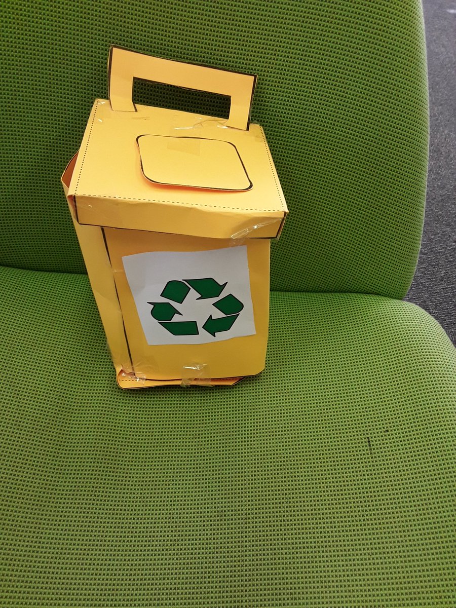 WFlibraries's tweet photo. Some more added from our #CraftSession at #StanleyLibrary #WFlibraries #SummerReadingChallenge2022 #Gadgeteers https://t.co/RKtPaI76OE