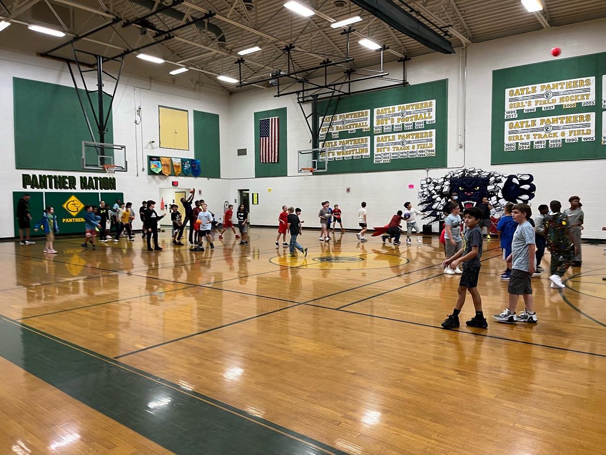 GaylePanthers's tweet photo. 6th grade students in PE having being having a blast. #gaylepanthers #gmspantherstrong #elevatestafford #back2scps https://t.co/kNJ084Bvk4
