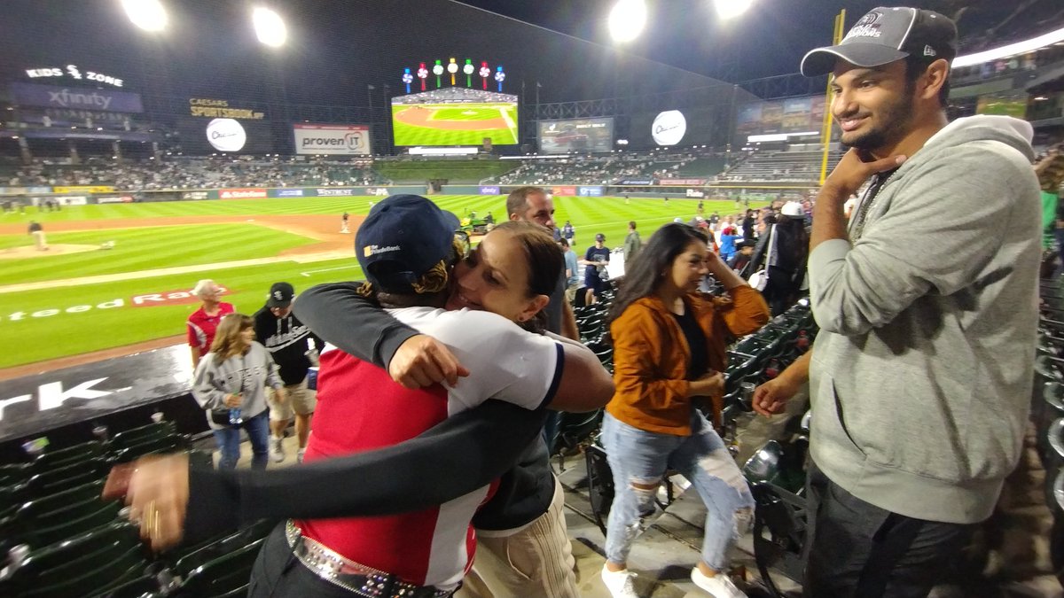 TheRealSoxChic's tweet photo. @ParikhNicholas @astros Omggg so much fun, that beautiful lady with you gave me a huge hug after we won! Very sweet. WHAT A BLASTTTTT! Thanks for ACKNOWLEDGING your #SoxChicExperience via #SoxChic https://t.co/L4Xmj1t23Z