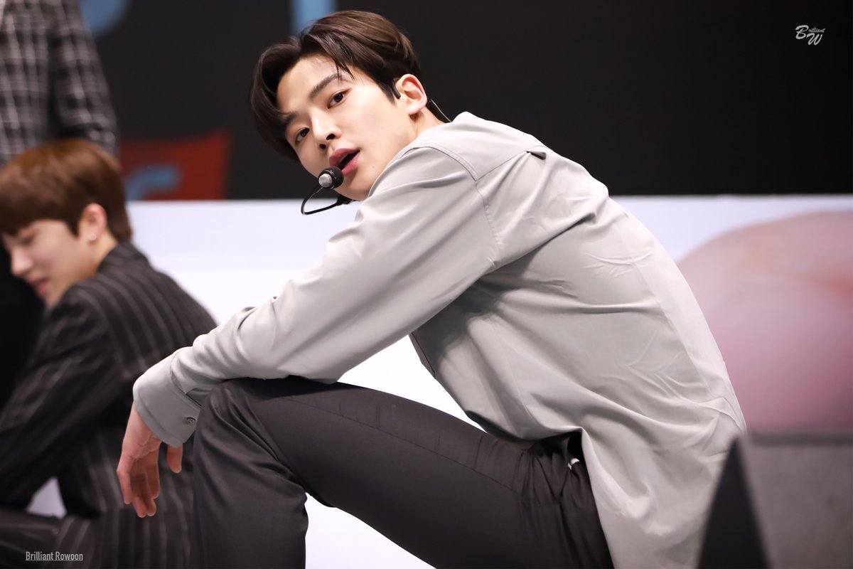 BRILLIANTROWOON's tweet photo. 190315 광화문KT
#SF9 #에스에프나인 #ROWOON #로운 #김로운 #김석우 https://t.co/GgtyLCmhhm