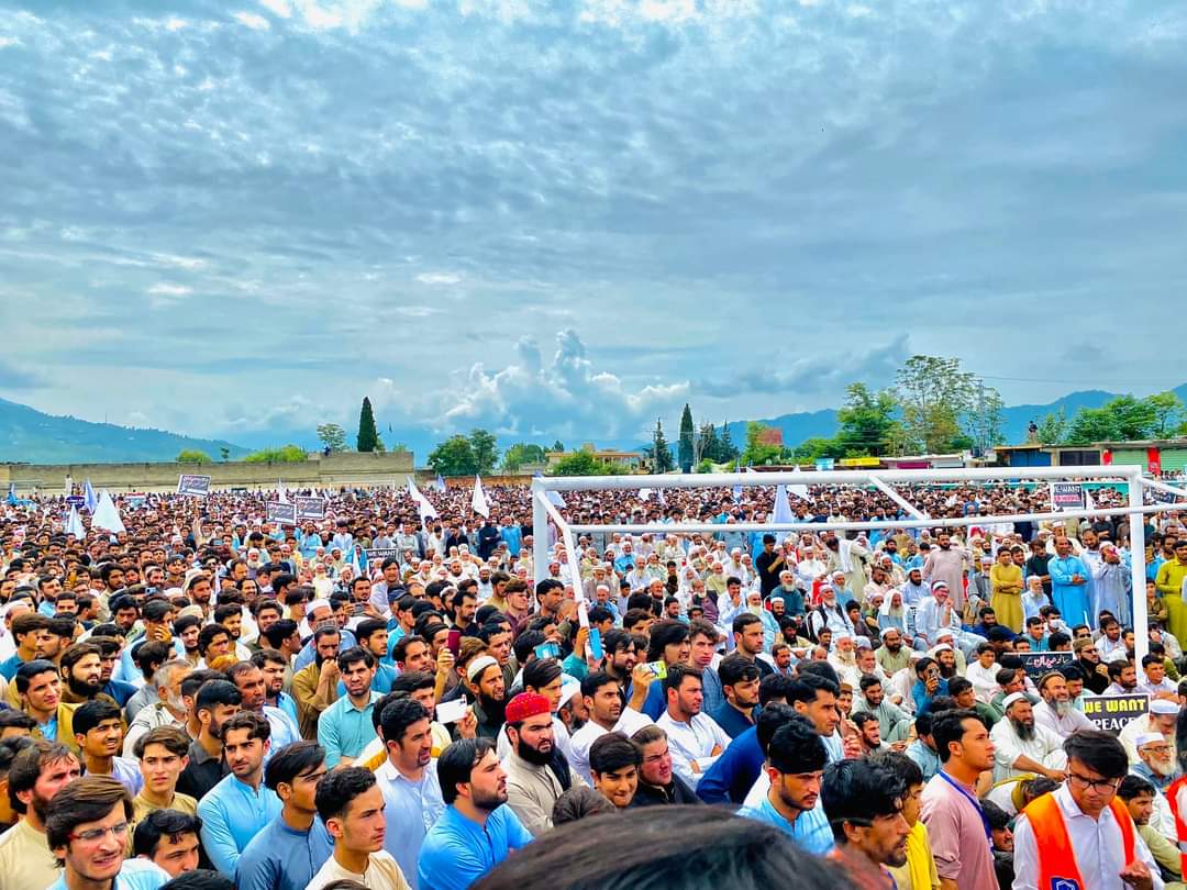 aman_ibn's tweet photo. #We_Want_Peace🕊
#مونگ_امن_غواڑو_امن🕊
#میدان_امن_جلسہ 

#WeWantPeaceInDirMaidan 🖤🏳🕊

دیر #میدان کے عوام اب جاگ چکے اور دشمن کو بھی جان چکے ہیں۔۔اپکا نامعلوم والا قصہ اب ختم #خلاااااااااص https://t.co/8AIlSbt1kx
