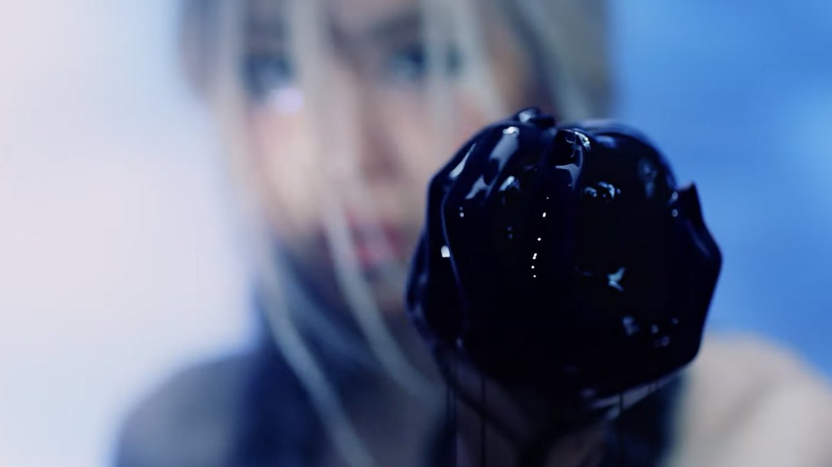 iitsavl's tweet photo. The biggest girl group is coming!!!😭 " I BRING THE PAIN LIKE" https://t.co/50hOF4BFgx
