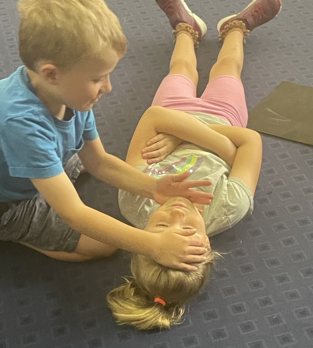 MedicED_'s tweet photo. We were at Killamarsh today on the next leg of our Mini Medics and Teen First Aid summer tour 🥰 All of the children were brilliant and worked hard on their CPR skills ♥️ https://t.co/3LDNf20C2N
