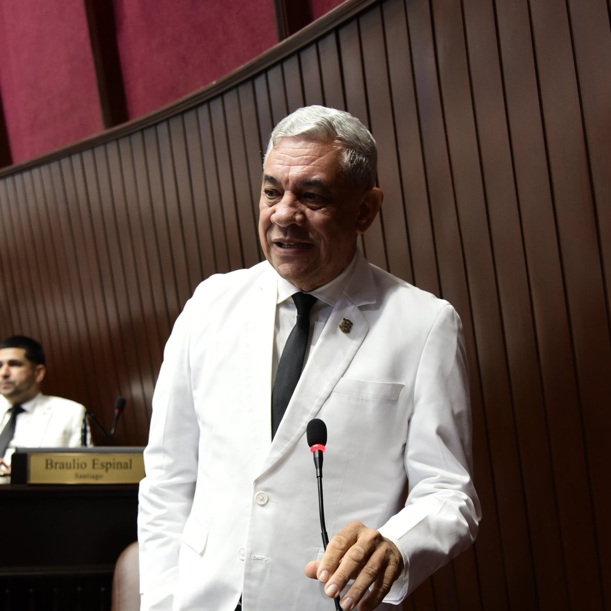 El diputado <a href="/MateoEspaillat/">Mateo Espaillat</a>, informa que el Bufete Directivo del Bloque Juan Pablo Duarte, está conformado por <a href="/espinal_braulio/">Braulio Espinal</a>, vocero; <a href="/Rrestituyo/">Juan Dionicio Rodríguez Restituyo</a>, vicevocero y <a href="/MateoEspaillat/">Mateo Espaillat</a>, secretario.