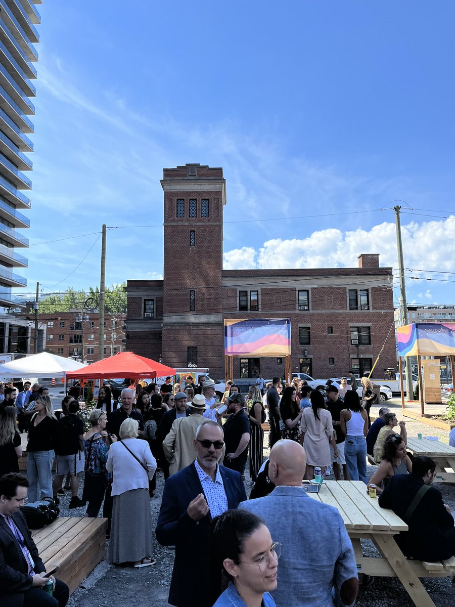 Alain Dassylva (@alaindassylva) on Twitter photo Lancement du #CorridorCulturel et inauguration de l’espace public William-Dow dans #Griffintown Le parcours d’une distance de 3,6 km comprend 18 lieux culturels à découvrir de <a href="/PointeaCalliere/">Pointe-à-Callière</a> au Marché Atwater, et la place éphémère s’animera jusqu’à la fin octobre! #mtlmoments Lancement du #CorridorCulturel et inauguration de l’espace public William-Dow dans #Griffintown Le parcours d’une distance de 3,6 km comprend 18 lieux culturels à découvrir de <a href="/PointeaCalliere/">Pointe-à-Callière</a> au Marché Atwater, et la place éphémère s’animera jusqu’à la fin octobre! #mtlmoments