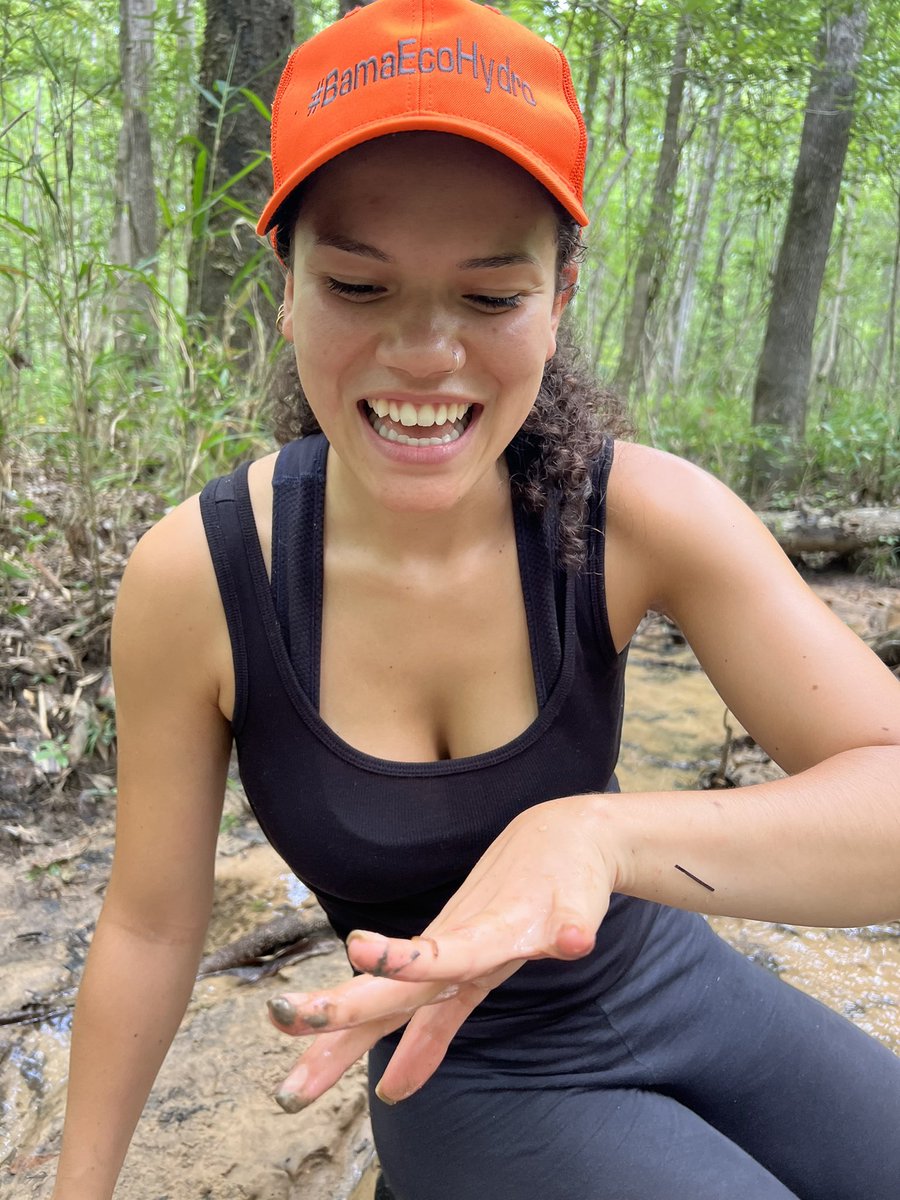 phoenix_rogers's tweet photo. Had a โHog Wildโ day helping @Lovelesswaters and @_stellarrr_ in the field today! JK we didnโt actually see any hogs :/ https://t.co/iQ3fmf0efn