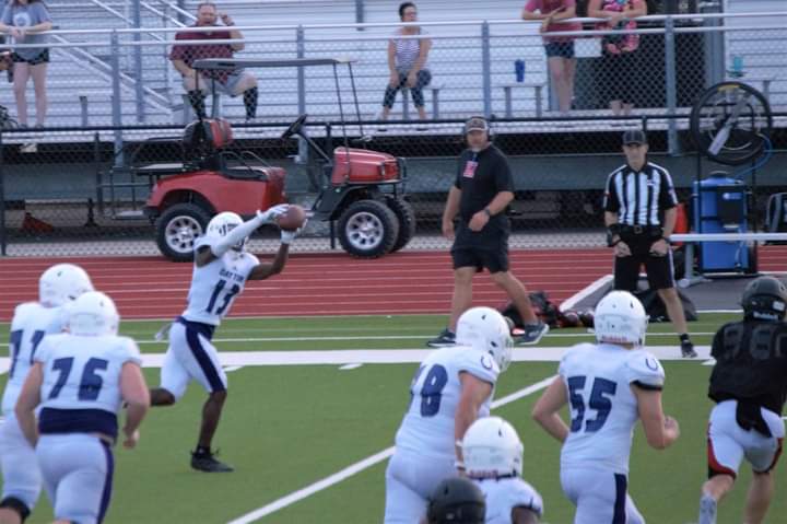 MsRoTeshaJ1's tweet photo. From Friday's scrimmage vs Huffman. Photo creds: CassSolis
๐๐ค๐
#13Cj #9Cook #2Harrison #DaytonBroncos #football #Txhsfootball #TheShoe #DHS #DHS2023 #BroncoPride #Broncos #SeniorYearFootball #senior2023 #CjHub #CjHubert3
#VnonHarrison #BCook https://t.co/Z0wNovuZAg