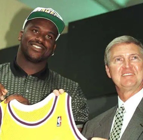 wwHalloffame's tweet photo. SHAQ LAKERS SIGNING DAY TEES 🏀

LIMITED RELEASE 🔥

SHOP: https://t.co/p1zBoMAaqH

#nba #basketball #shaq #lakers #streetwear #fashion #style #vintage #NBA2K23 #sports #espn #clothing #brand #entrepreneurs #dunk https://t.co/TDonD9iIbe