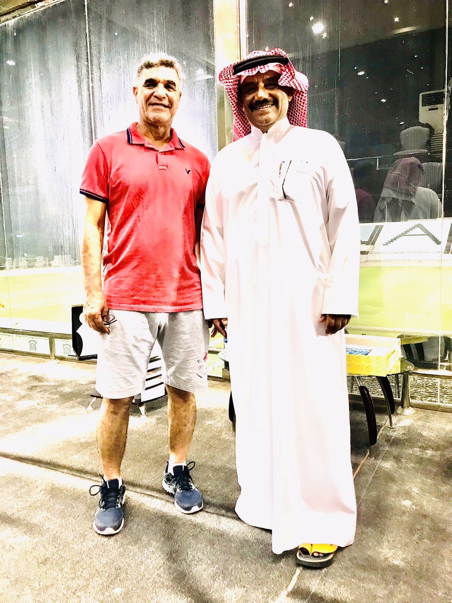 نادي الدمام * نادي النهضة 
بالامس من خلال زيارتنا لنادي النهضة التقيت بالمشرف العام على كرة القدم بنادي النهضة  الكابتن ناصر المنصور تم تقريب وجهات النظر والتعارف بين الناديين لما فيه مصلحتهما وقد تم مناقشة وضع الناديين ومدى الأستفادة للجميع لتبادل الخبرات وكل مايخص اللاعبين .