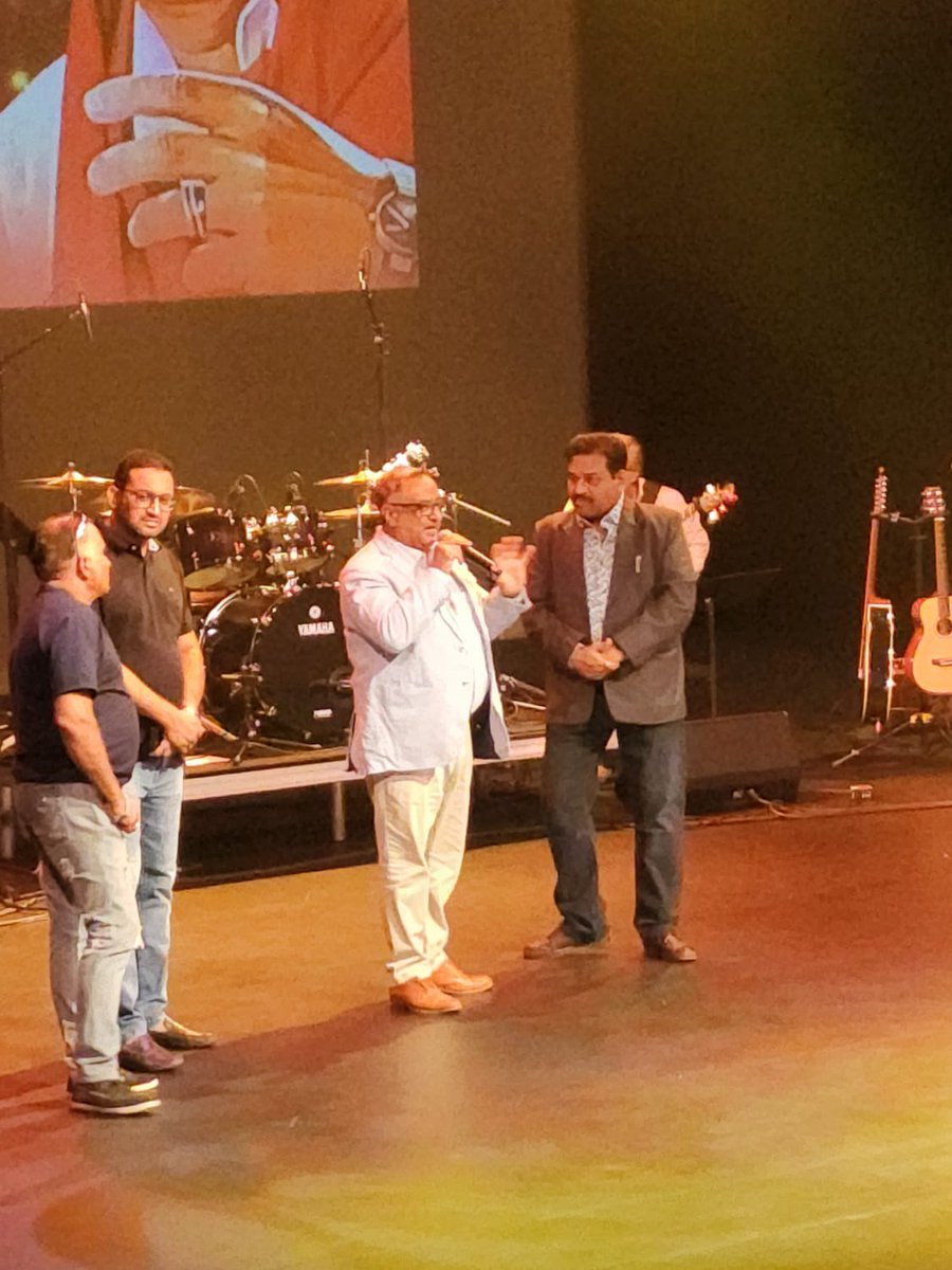 I was honoured to be a part of the tribute paid to R.D Burman at rose theatre, Brampton during the weekend 

#Brampton