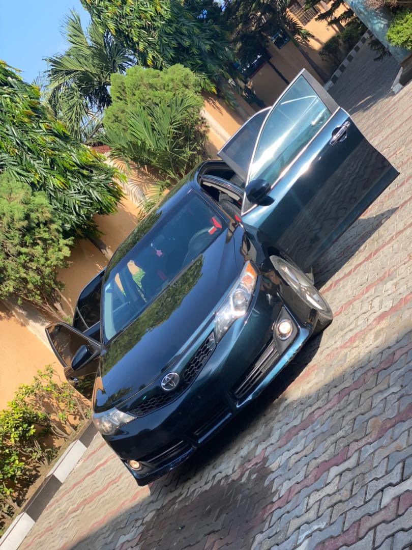 Matarab_Autos's tweet image. You no longer need loan to buy your choice car 

Pop champagne it's your time to become a car owner.

Barely driven Toyota Camry Sport Edition 2013 Model

Price :- 4.8 Million Naira Only.