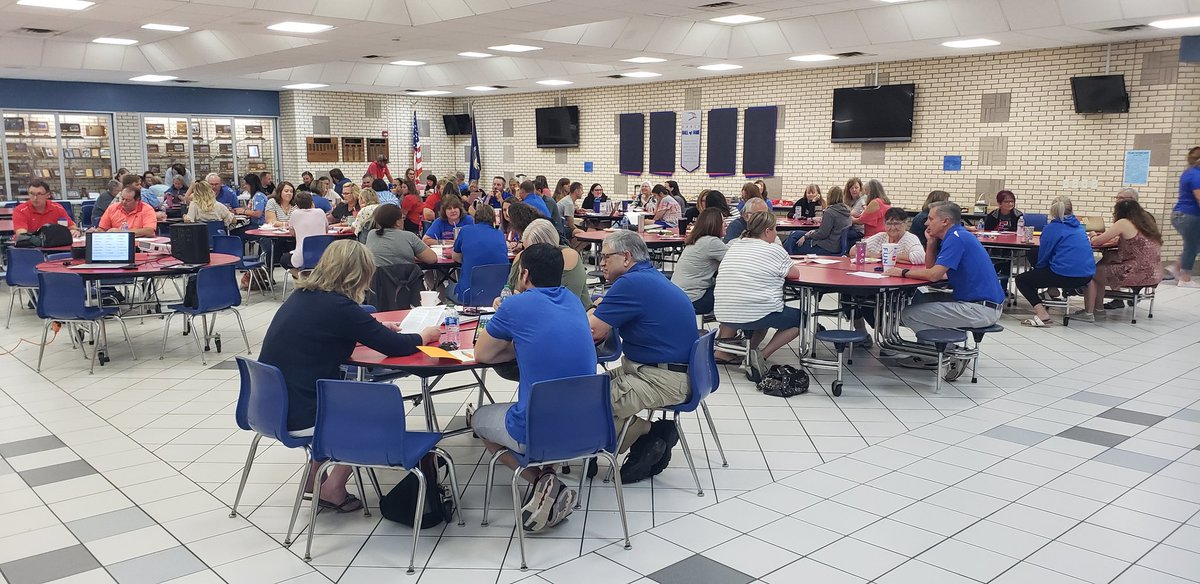 SuptBenJ's tweet photo. The 2022-2023 school year has begun!  We had another great @ellinwoodeagles all-staff inservice to kick off the year! #DrivenToSuccess #355Tweets https://t.co/R9CHCh6sbf