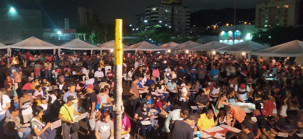 FBSTAnzoategui's tweet photo. Está organización sindical Petrolera llevo a cabo un domingo familiar lleno de diversión recreación y esparcimiento para todos los trabajadores y la comunidad en general.....
@MinTrabajoVE 
@torrealbaf 
@taniapsuv 
@cbolivariana https://t.co/Z6U6XrX5FY