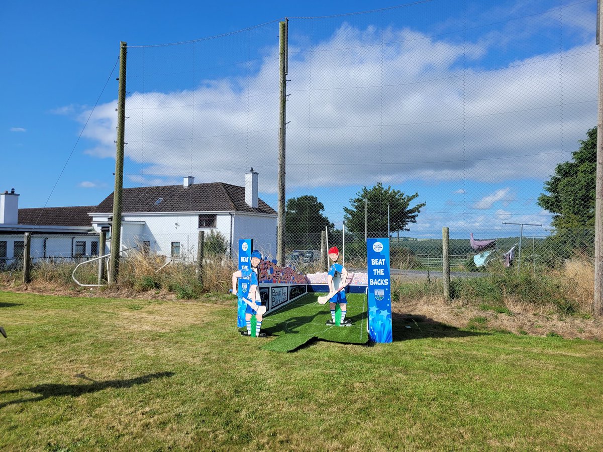 WhelanGavin's tweet photo. Great excitement in Bohadoon today as the very popular #BeatTheBacks game made it's way to the St. Pat's @KelloggsUKI #GAACùlCamp, thanks to @midcountygda for brining it along, big hit with all the children who are having a great week so far, @WaterfordGAACG @WaterfordGAA @wlrfm https://t.co/iEOJrzrTBg