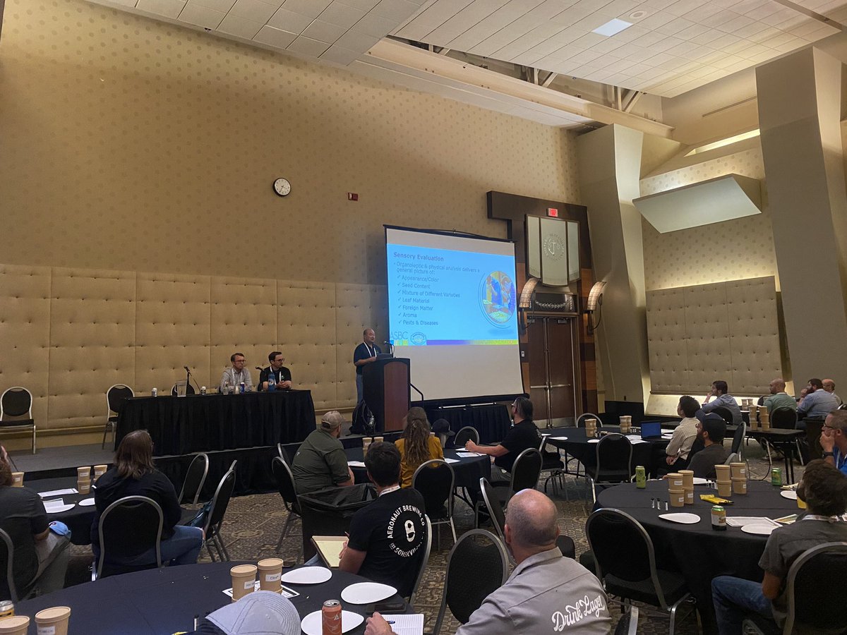 ScottLafontain's tweet photo. Fun session on hop quality. Thanks @wmdailey @PhilChou1 @markzunkel for putting this session together. There were really pragmatic insights for those evaluating hop quality gearing up for harvest this year. https://t.co/JqDrDvtYxv