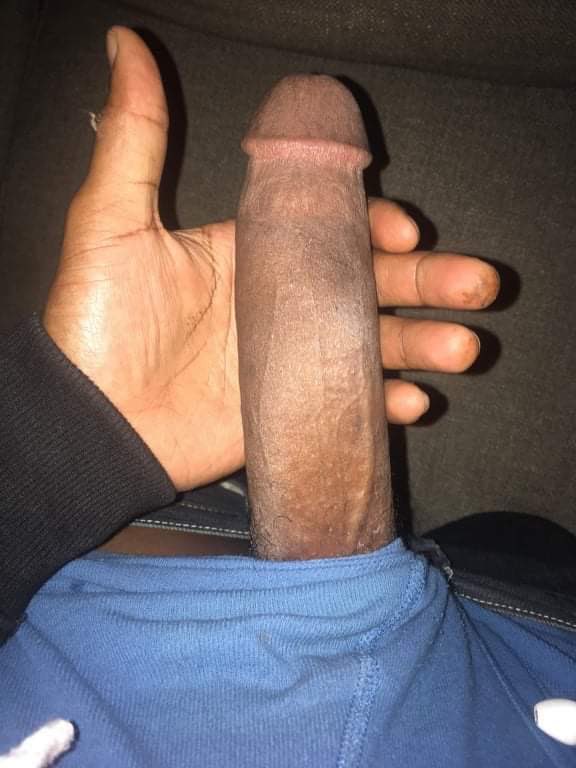 B8emgood's tweet photo. I love it when they pull it out of the side like this 🤤 #b8  #straightmen #dlmen #dlstraightboys #hoodmen #hoodtrade #traptrade #longmeat https://t.co/xin0ONr8mo
