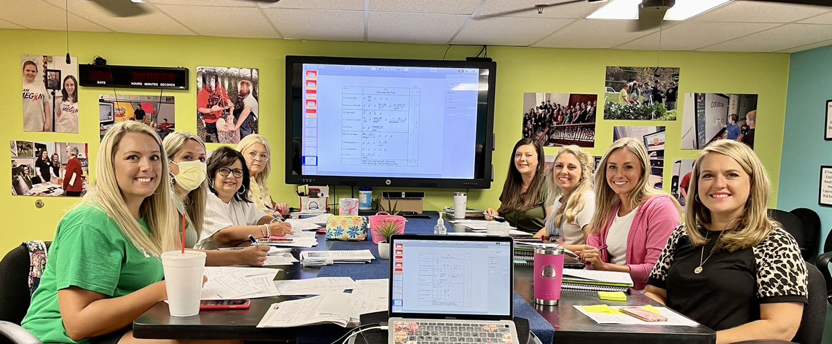 slone_pam's tweet photo. This group of Reading Recovery Teachers at KVEC are learning to become systematic observers of students in order to promote acceleration!!  We are excited to be on this new journey together!! https://t.co/VgOHJVgjo0