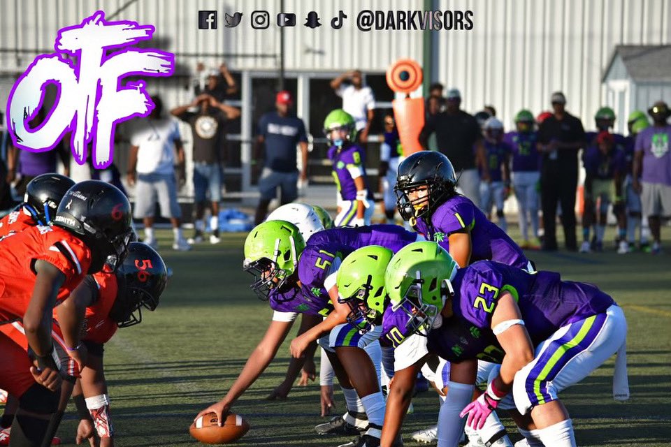 DarkVisors's tweet photo. Football a game of heart and will..
•
•
•
•
#followers #football #footballhighlights #youthfootball #followus #sports #sportsphotography #Nike #underarmor #photography #dmvsports #footballseason #footballculture #dmv #dmvphotography #dmvphotographer #vasport #virginia https://t.co/cRleVNEIcy