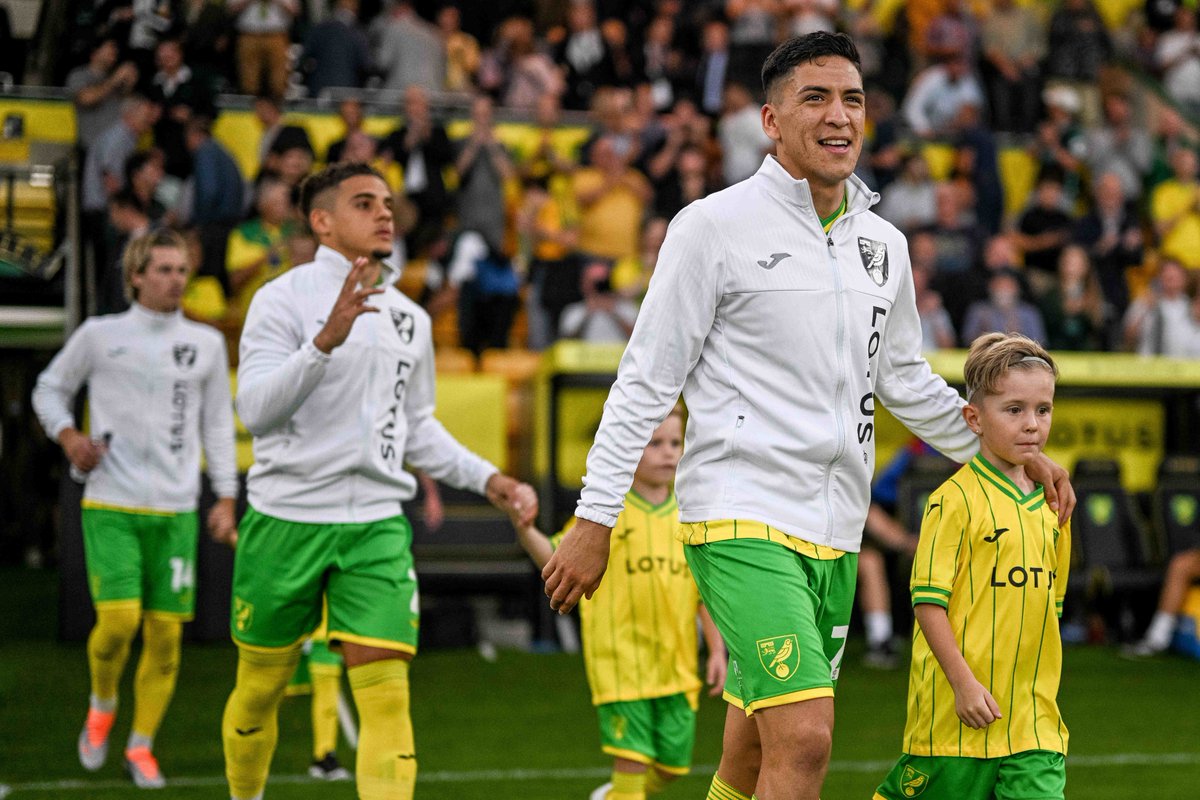 NorwichCityFC's tweet photo. Literally! 🇨🇱

#NCFC https://t.co/wahllVRnhY