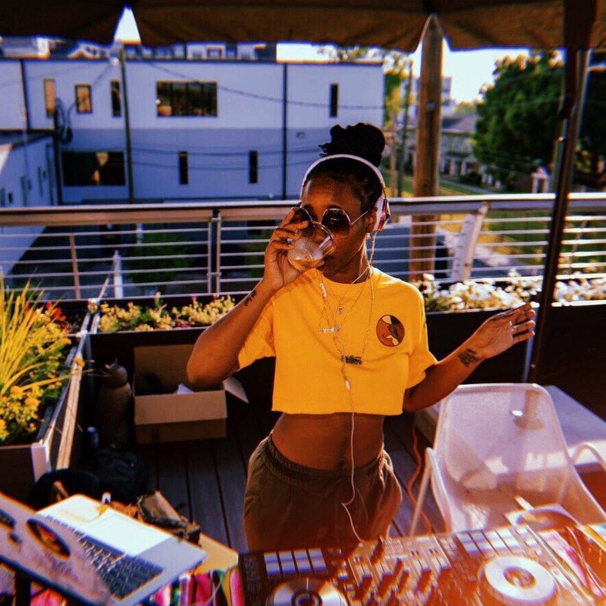 TellaFriend615's tweet photo. Do you have your tickets yet? Get them today: https://t.co/MAmx09baeg - The ROOFTOP VIP is filling up quick! You gonna be mad if you miss this! See you on Saturday! https://t.co/uHRN4cuu1n