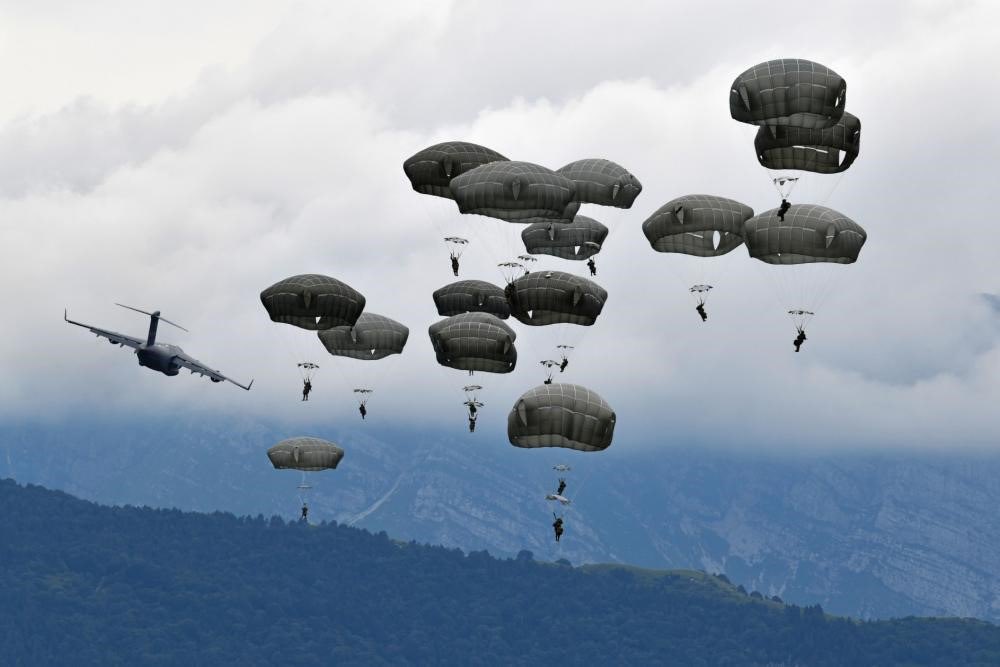 Today is National Airborne Day!
 
Today we recognize the contributions of U.S. airborne troops, past, present, and future.
 
“In peace and war I will never fail, Anytime, Anyplace, Anywhere...I am Airborne!”

#TheRegiment | #NationalAirborneDay
