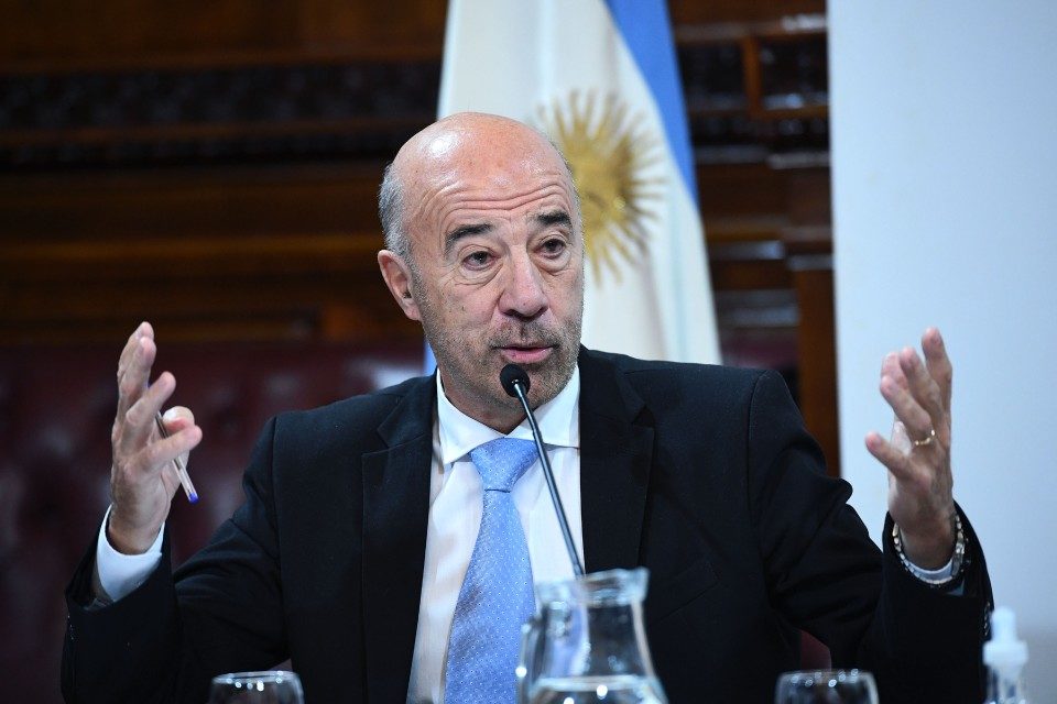 DiarioTalCual's tweet photo. Caso del avión pone más presión sobre Alberto Fernández en víspera de reunión de la Celac #TalCual #ClaroyRaspao #EntreLaEspadaYLaPared https://t.co/z102D3ADLm https://t.co/Ph1JqSID4h